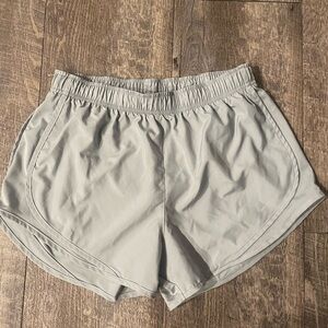 Women’s Nike Shorts Size Medium